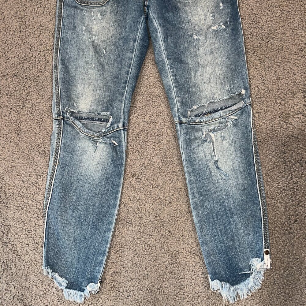 ONE X ONETEASPOON Low Rise Exposed Button Fly Dolphin Hem Distressed Jeans Sz.25 - Picture 3 of 16